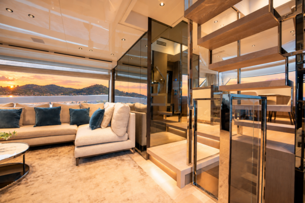 PURA VIDA - © REBORN YACHT MEDIA - INTERIOR - 02