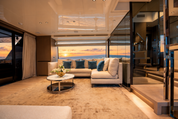 PURA VIDA - © REBORN YACHT MEDIA - INTERIOR - 03