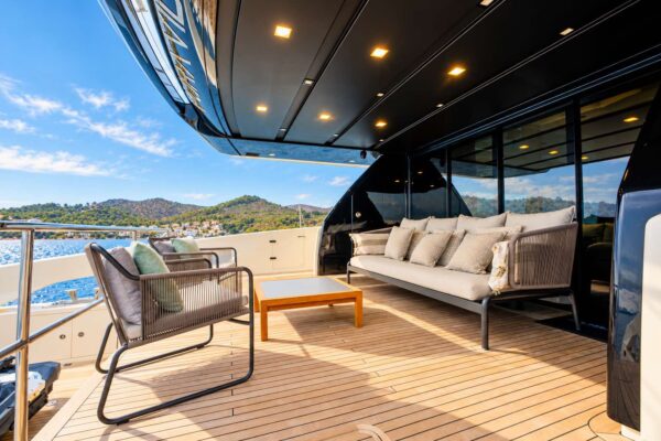 Sanlorenzo SX76 FOR SALE aft deck5